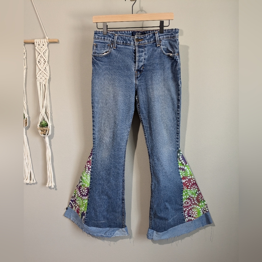 Upcycled Flare Festival Hand Tie Dyed Levi Strauss Low Rise Jeans 9